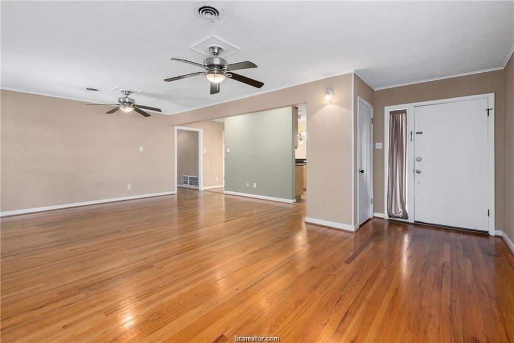 401 Helena St - Photo 4 of 21