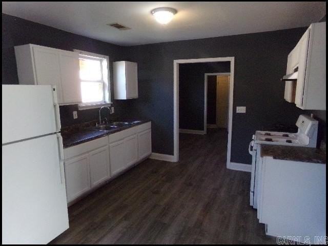 2323 S Spring St - Photo 4 of 14