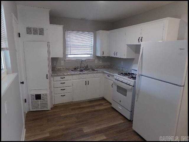 7524 Knollwood Rd - Photo 4 of 13