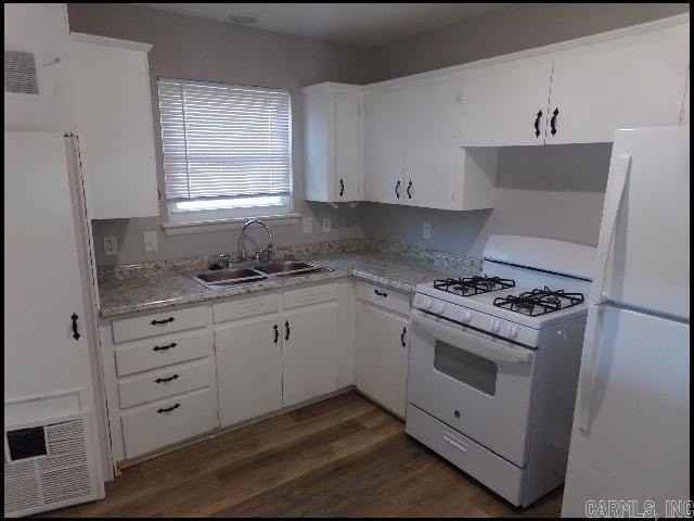 7524 Knollwood Rd - Photo 5 of 13