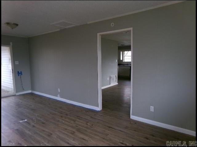 305 Smart St - Photo 2 of 20