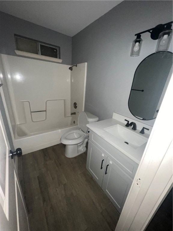 2729 Allencrest Dr - Photo 4 of 11