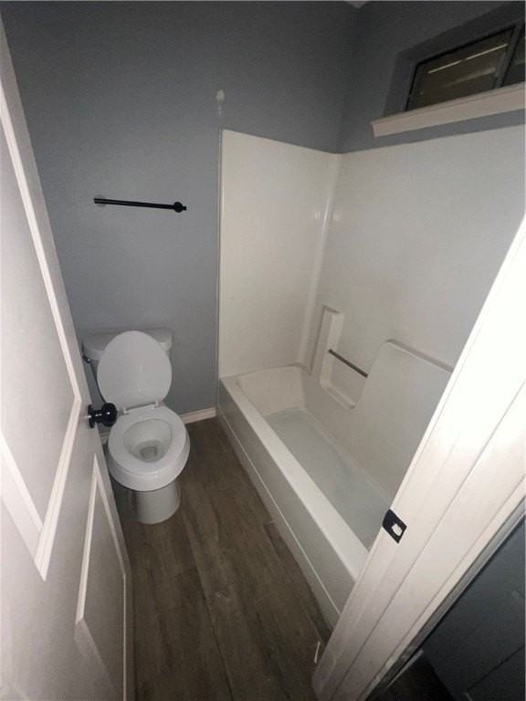 2729 Allencrest Dr - Photo 7 of 11