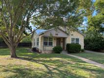 706 N Lincoln St - Photo 1 of 1