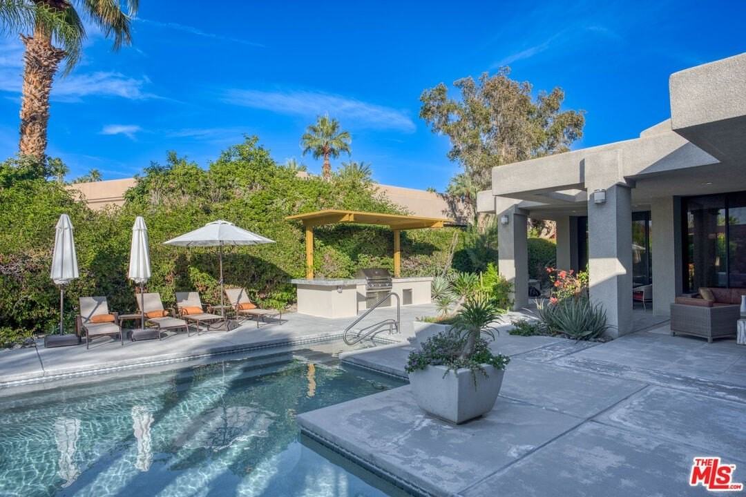 6 Rocky Ln - Photo 3 of 50