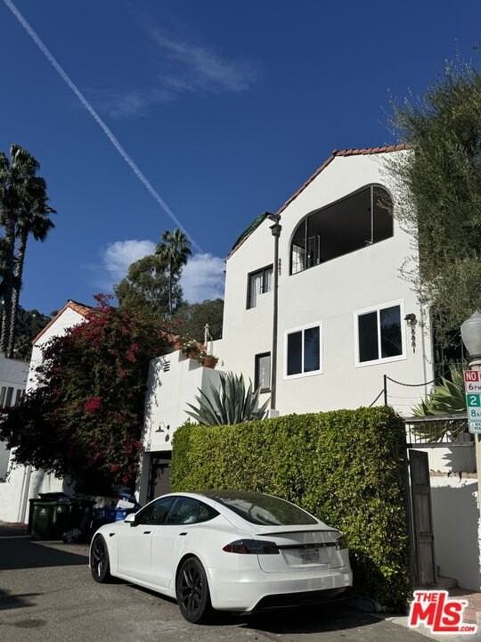 6881 Yeager Pl - Photo 3 of 28