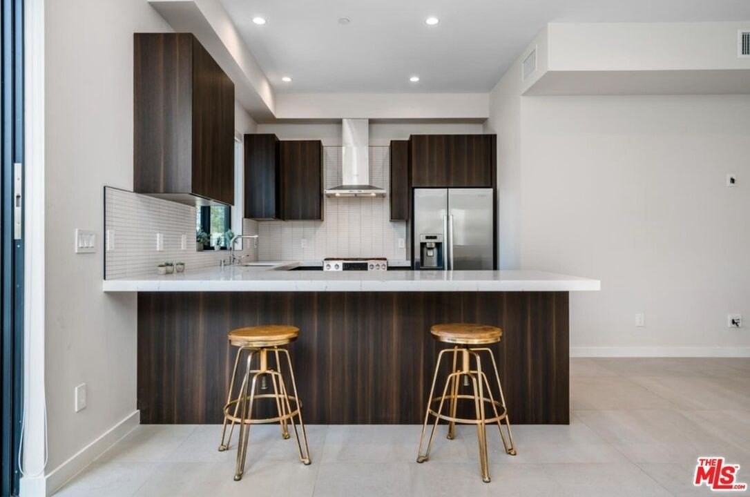 530 N Hayworth Ave Unit A #A - Photo 5 of 19