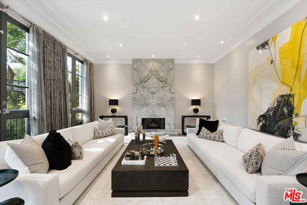 506 N Rexford Dr - Photo 6 of 32