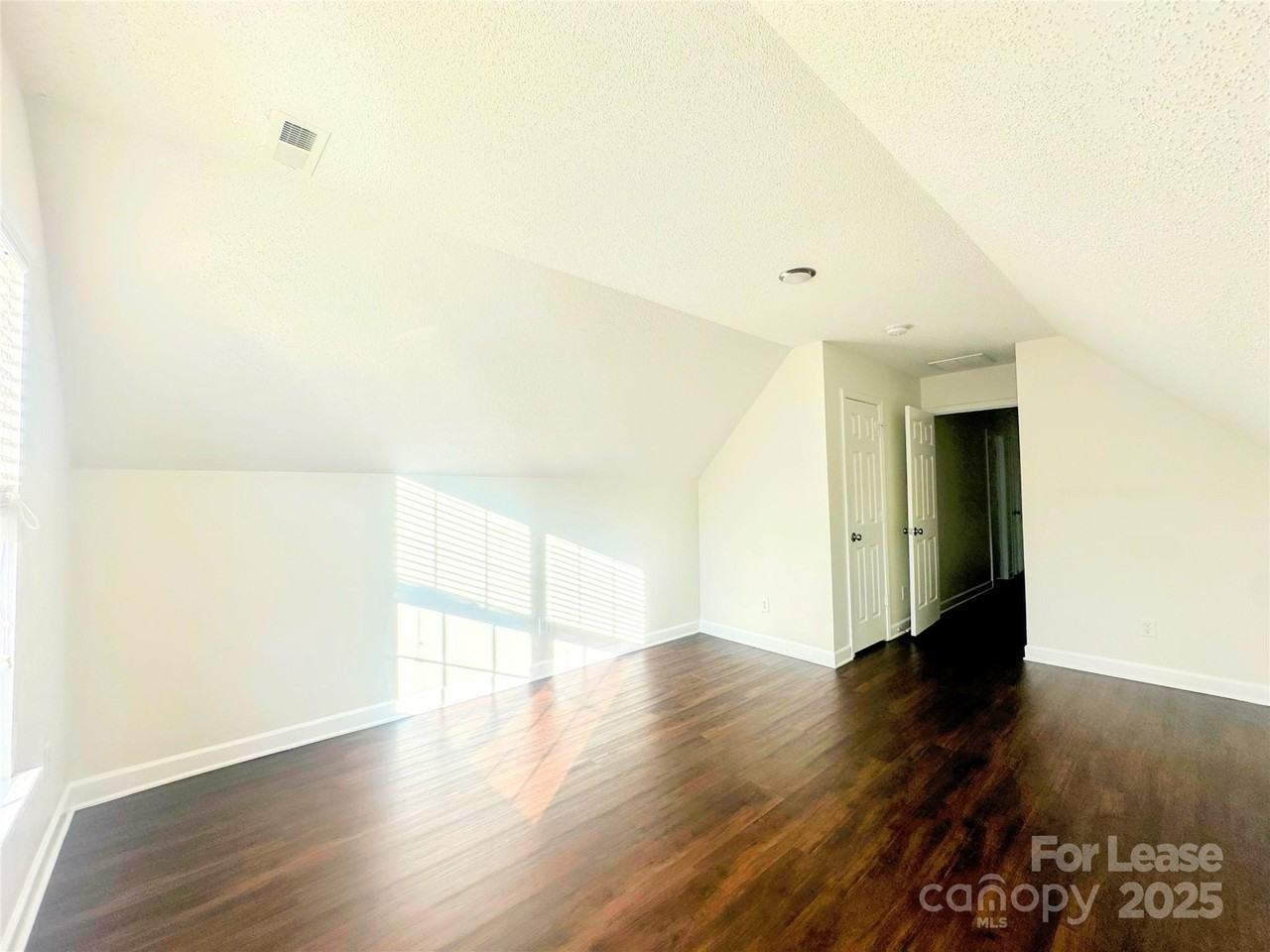 3749 Dashiel Dr - Photo 5 of 23