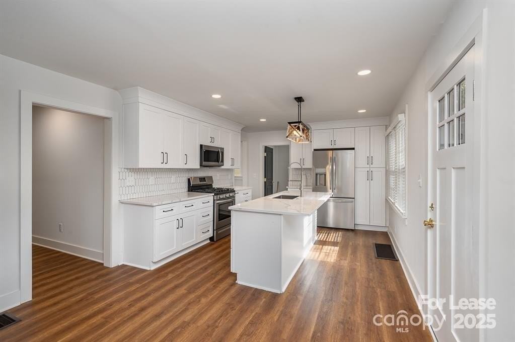 2104 St Mark St - Photo 4 of 12