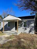 featured image of 2327 Laurie St