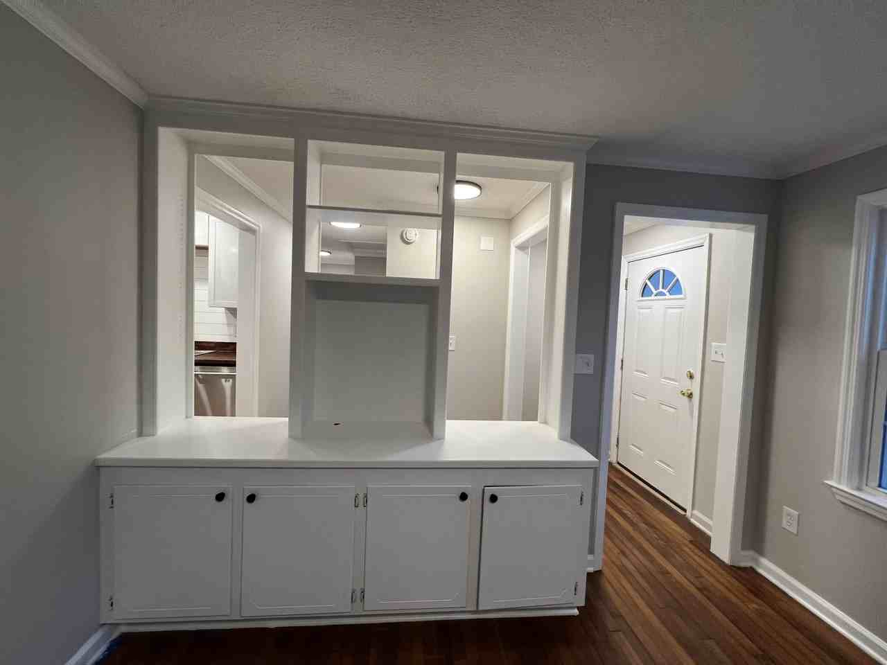 628 S Laurel St - Photo 4 of 10