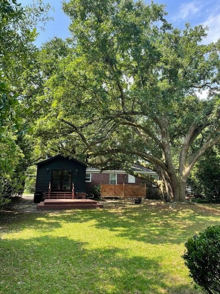 107 Circle Dr - Photo 5 of 26