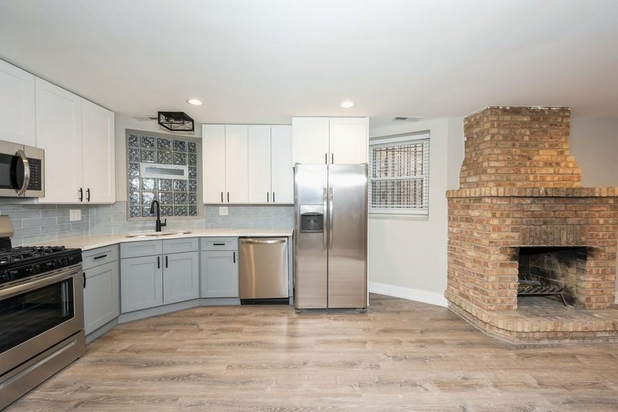 1435 N Washtenaw Ave #G - Photo 4 of 11