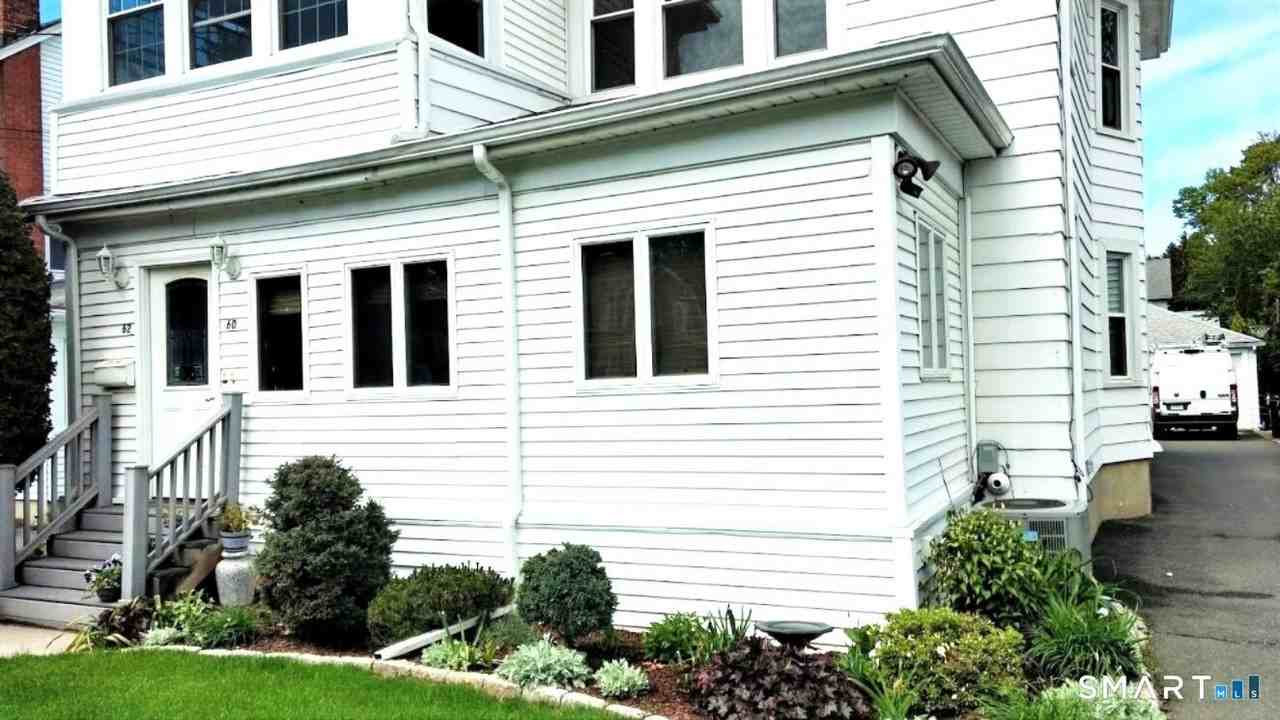 60 Woodmere Rd #2 - Photo 3 of 17