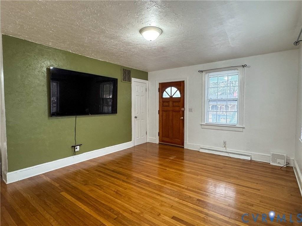 2709 Clingman St - Photo 4 of 31