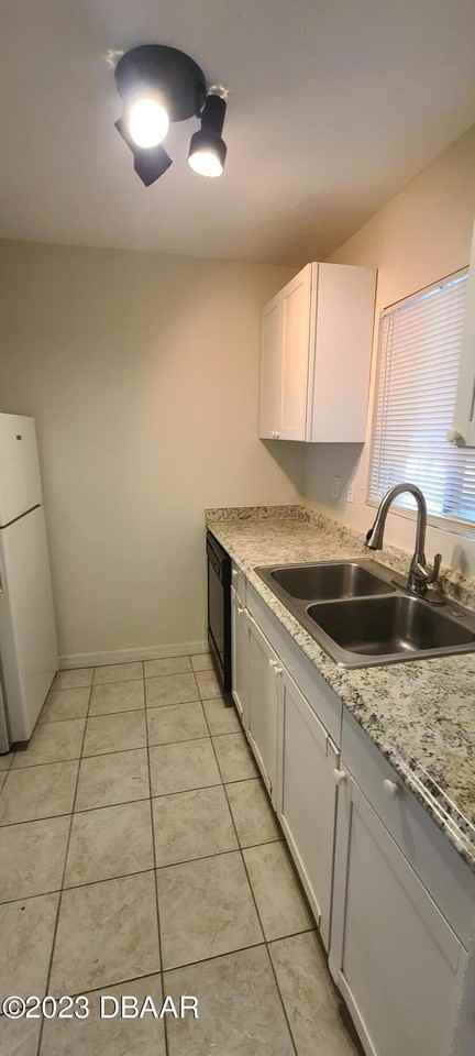 415 N Halifax Ave Apt 113 #113 - Photo 2 of 10