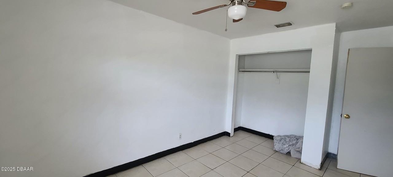 1033 George W Engram Blvd - Photo 6 of 16