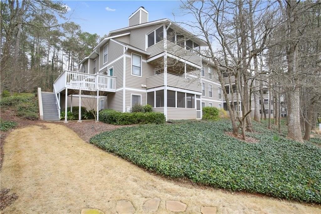 210 Wynnes Ridge Cir Se Unit 210 #210 - Photo 2 of 30