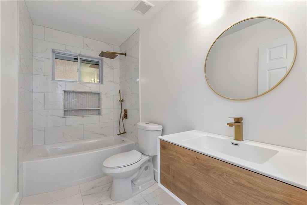 3852 Pin Oak Cir - Photo 5 of 7