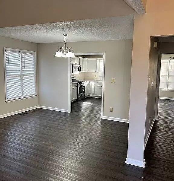 1955 Mcadoo Ct Sw - Photo 2 of 10