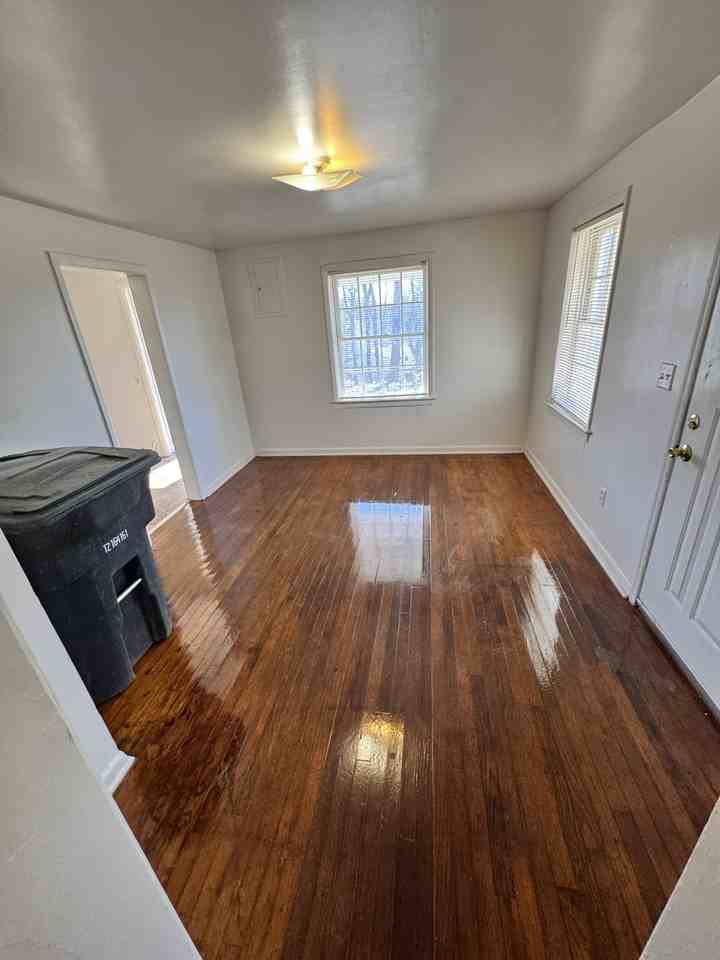 3915 38th Ave N #B - Photo 3 of 10