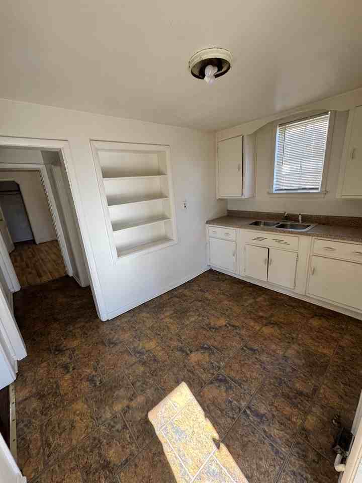 3915 38th Ave N #B - Photo 5 of 10