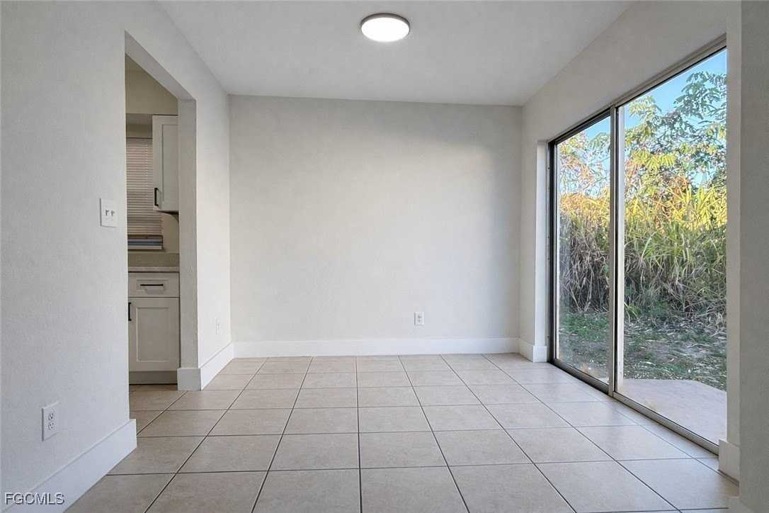 4265 Desoto Ave Apt C #C - Photo 5 of 19