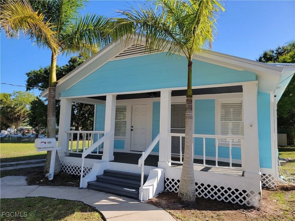 1603 Woodford Ave - Photo 2 of 34