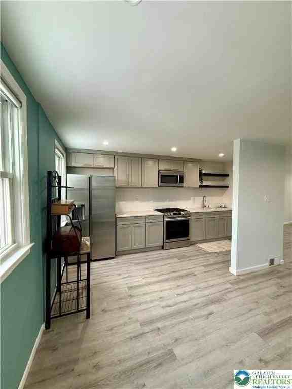 1925 S Delaware St - Photo 7 of 30