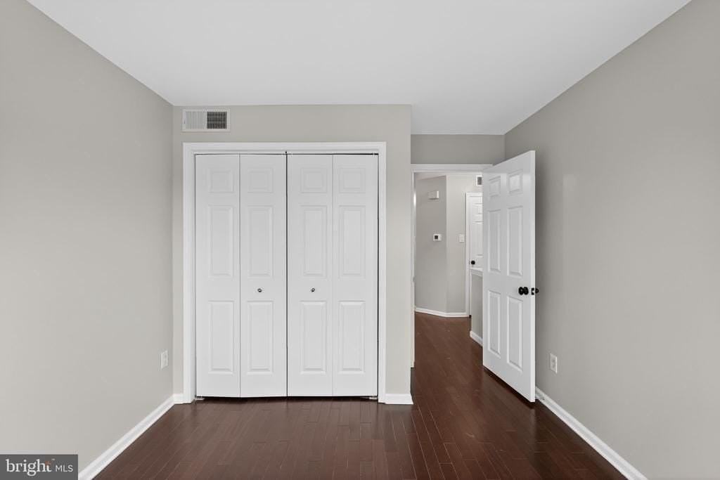 8022 Beacon Hill Dr #11 - Photo 7 of 15