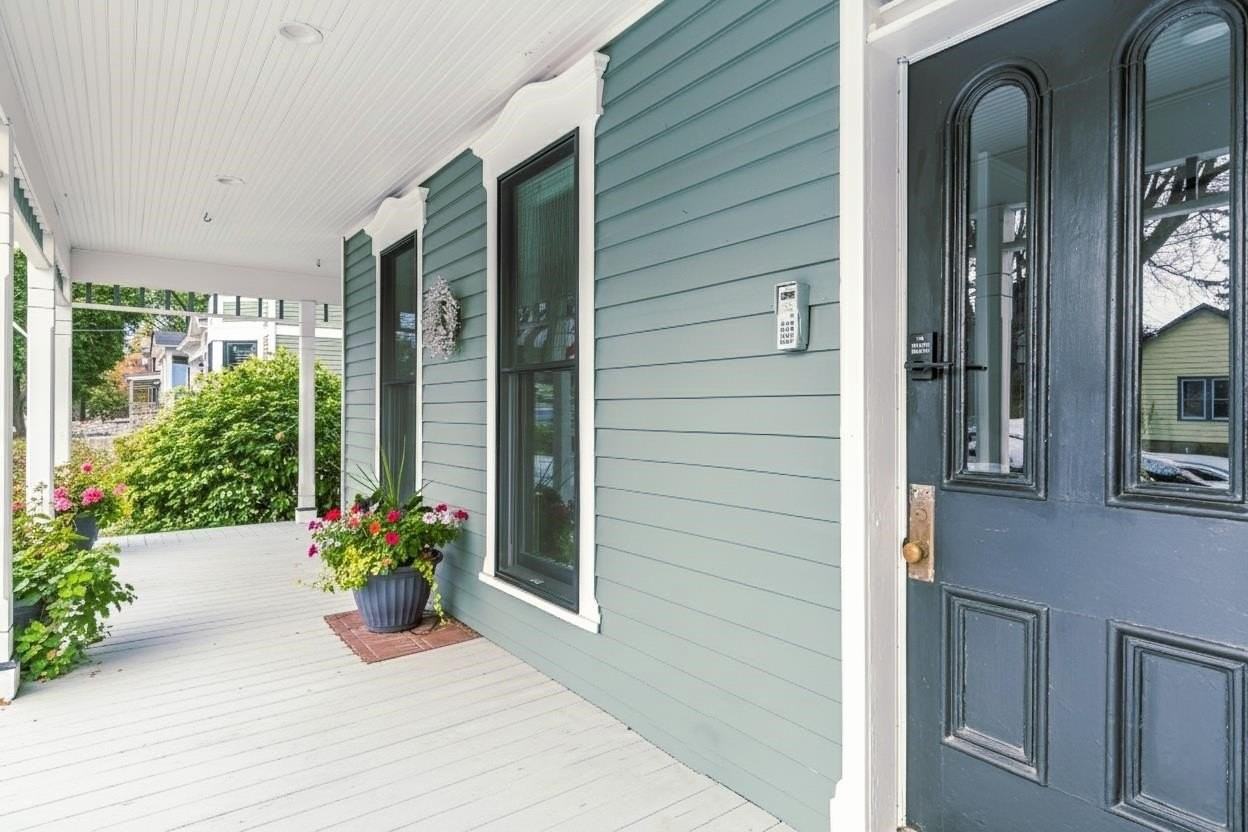 1020 W Wayne St #201 - Photo 4 of 28