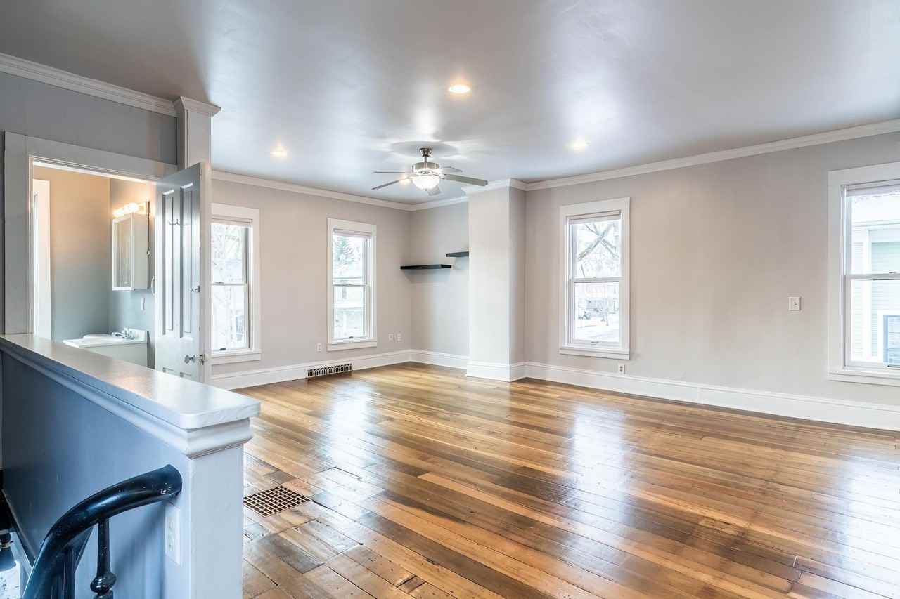 1020 W Wayne St #201 - Photo 5 of 28