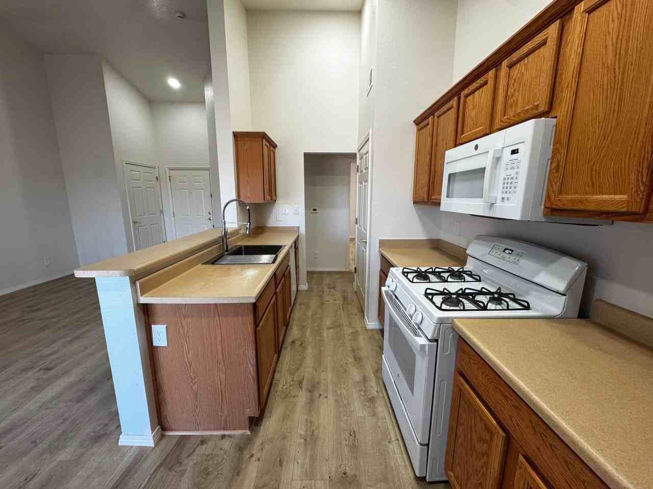 1109 Meadowlark Way Se Apt C #C - Photo 6 of 28
