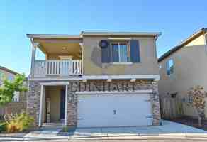 featured image of 893 Fir St W #1