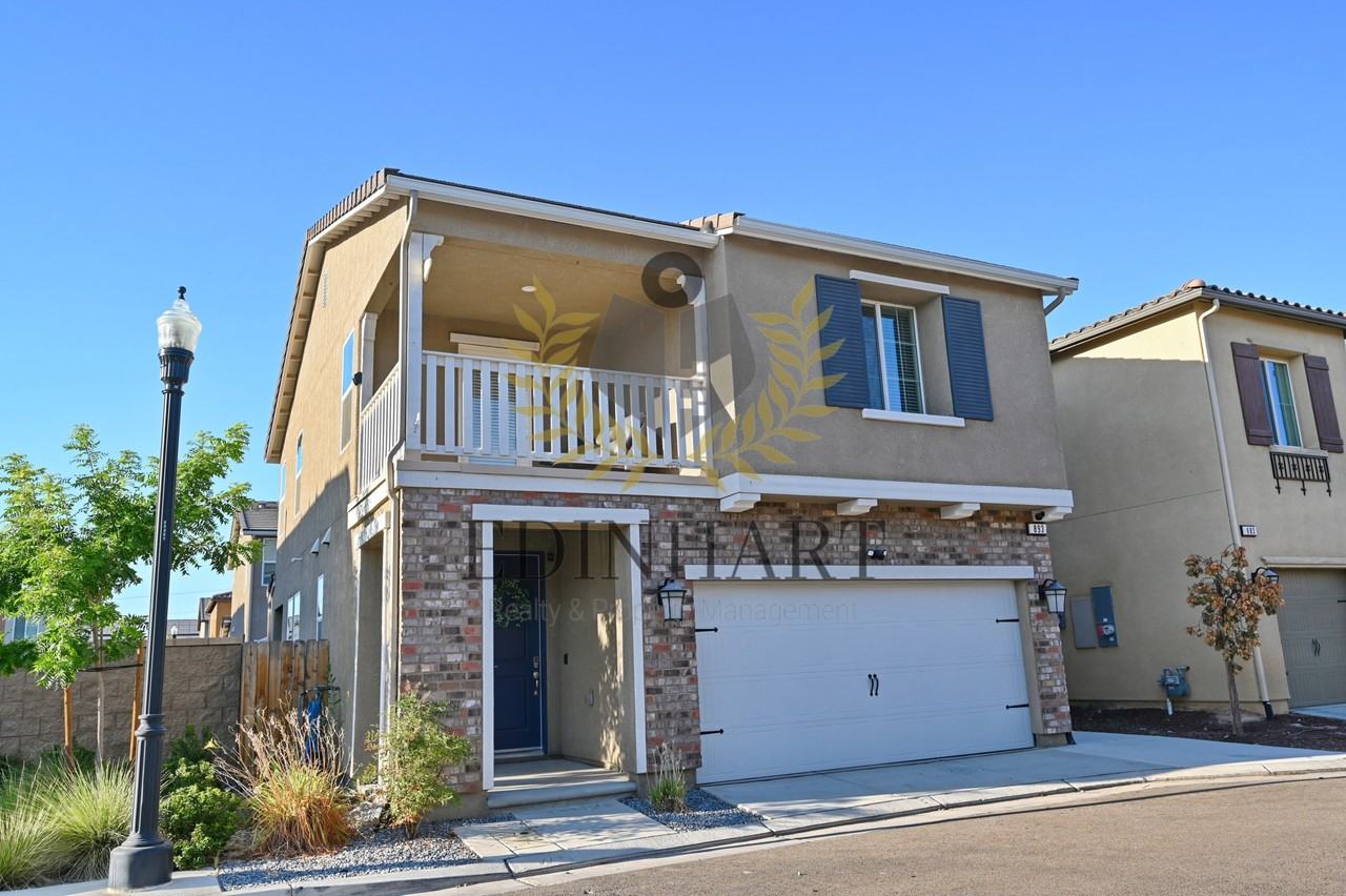 893 Fir St W #1 - Photo 3 of 50