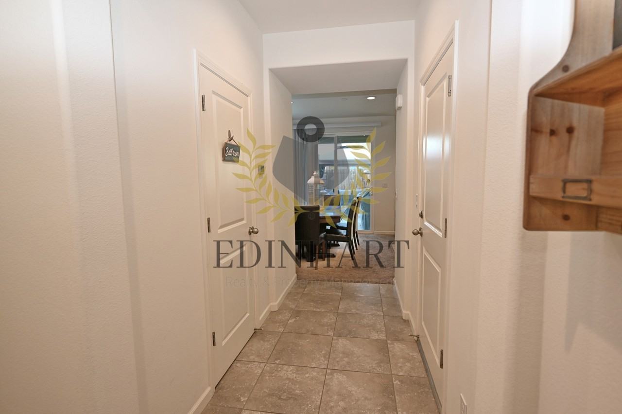 893 Fir St W #1 - Photo 4 of 50