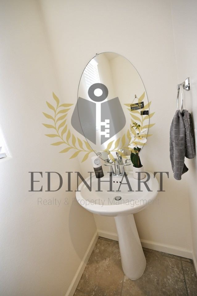 893 Fir St W #1 - Photo 6 of 50