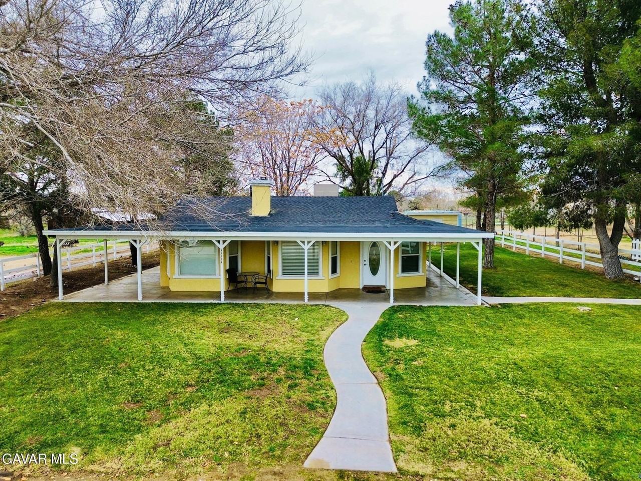 41024 16th St W - Photo 2 of 21