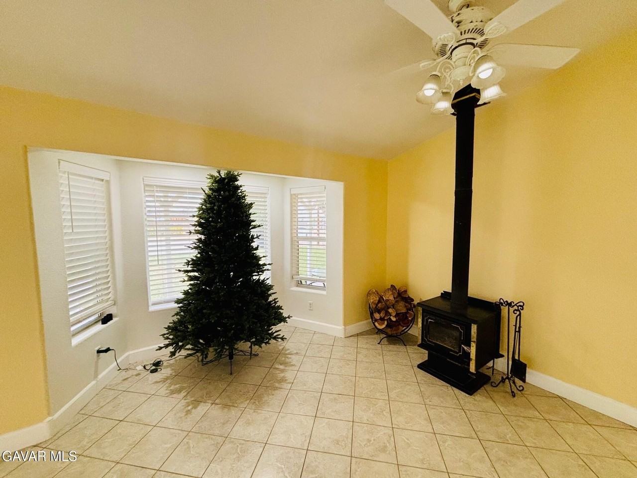 41024 16th St W - Photo 5 of 21