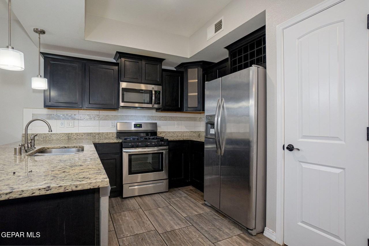 807 Hc Gilbert Minjares Dr Unit B #B - Photo 7 of 19