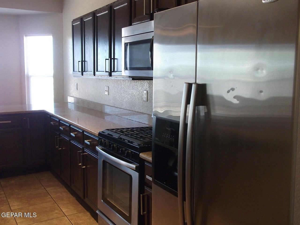 5823 Manchester Dr - Photo 7 of 15