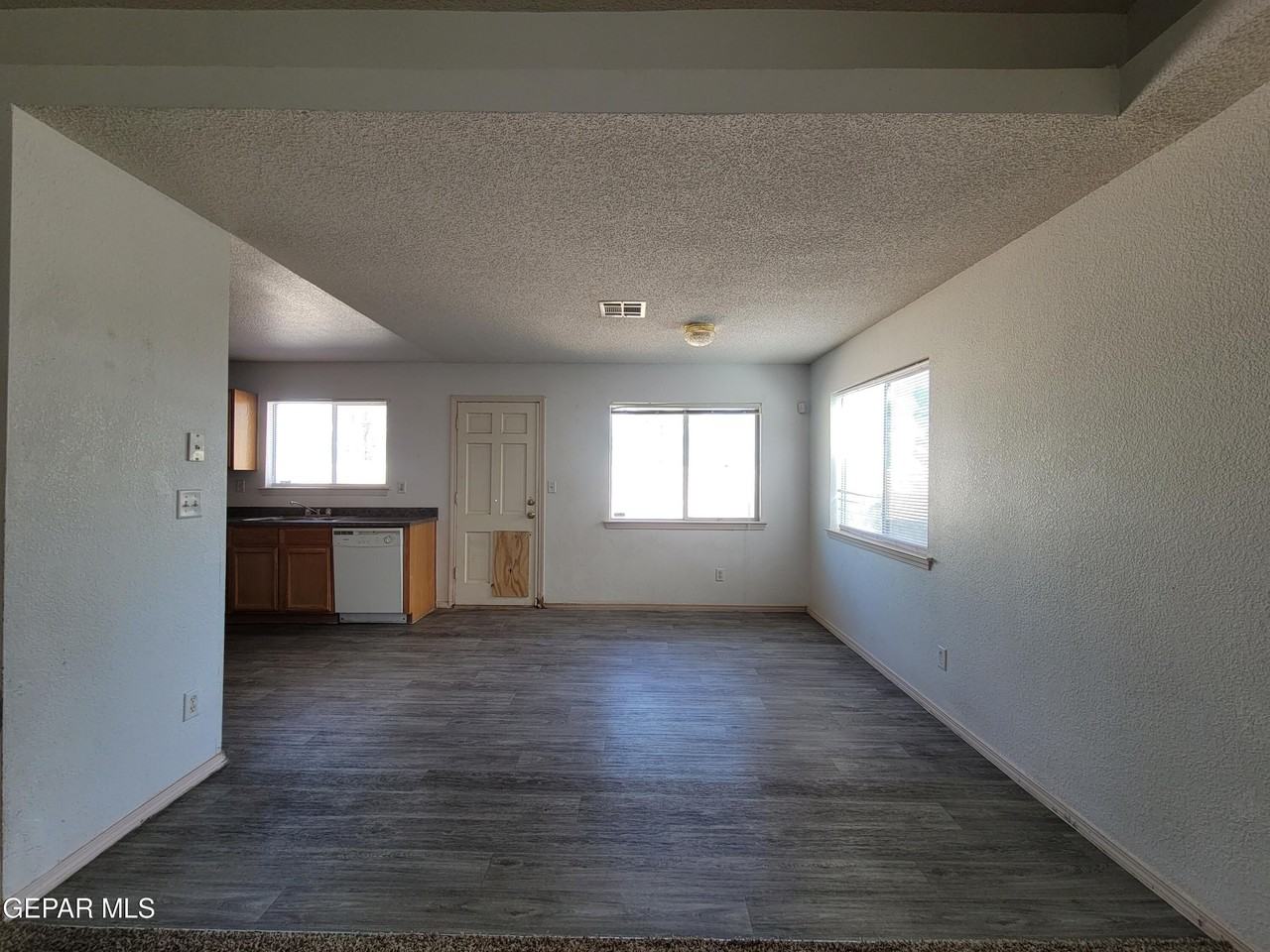 5777 Rick Husband Dr - Photo 7 of 38