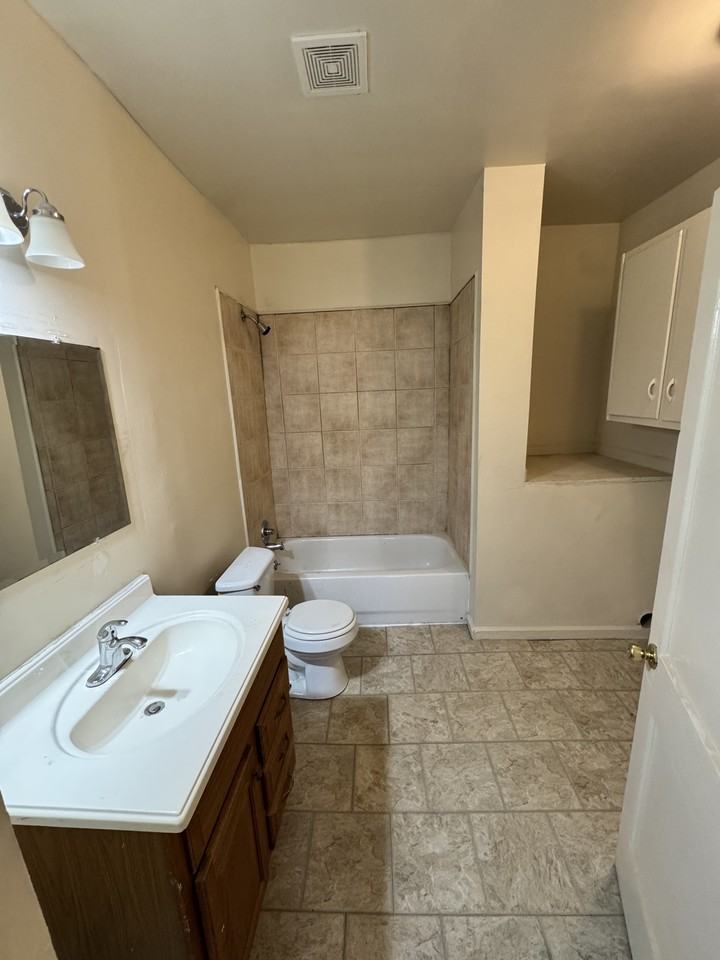 3915 38th Ave N #A - Photo 7 of 16