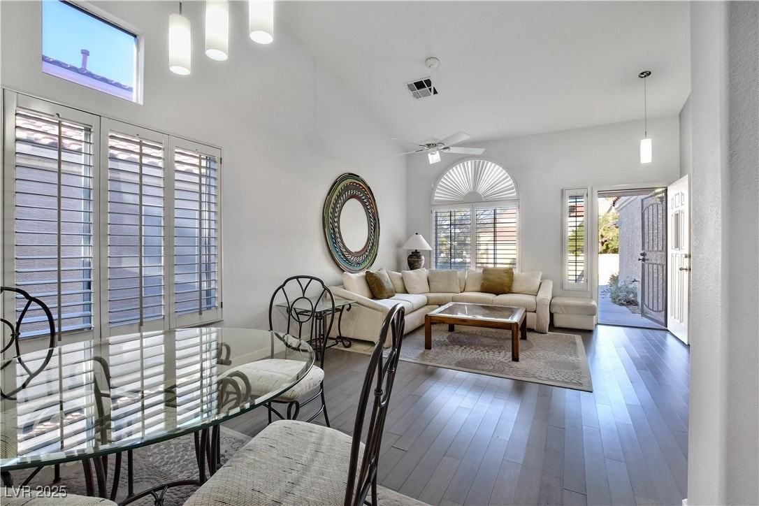 8041 Pottery Creek Dr - Photo 4 of 17