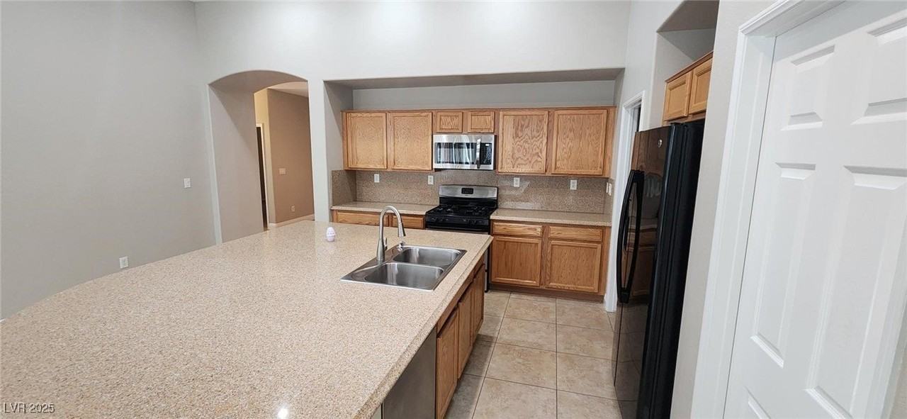 5504 Ferrell St - Photo 6 of 28