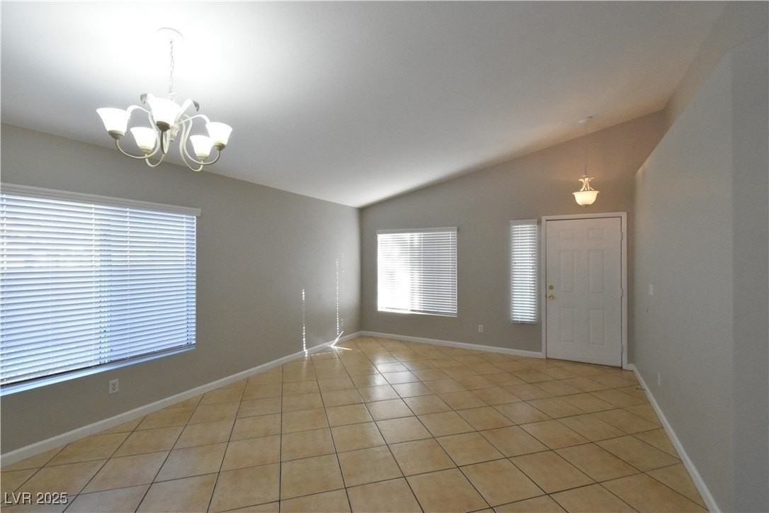 3102 Saleen Ct - Photo 7 of 41