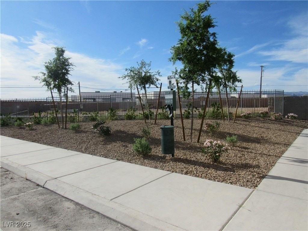 5118 Steep Cliffs Ave - Photo 5 of 23