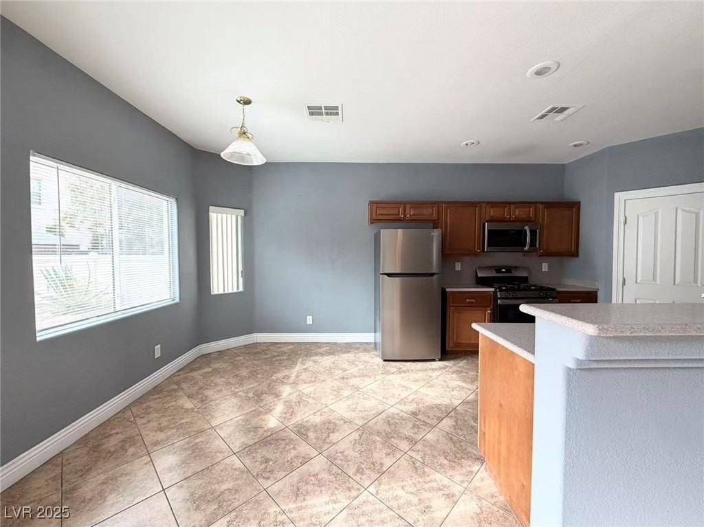 1741 Spotted Wolf Ave - Photo 4 of 16