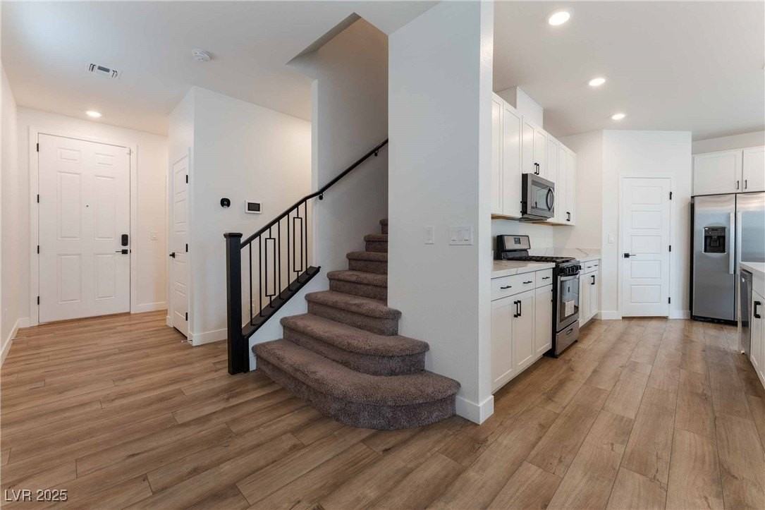 10613 Adobe Ranch St - Photo 3 of 22